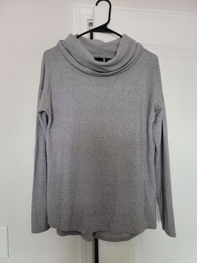 Rachel Zoe S Gray Turtleneck Top